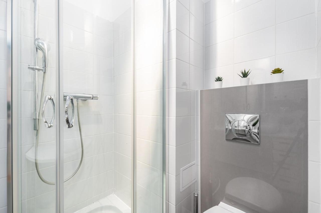 Central Apartament By Your Freedom Warsawa Bagian luar foto